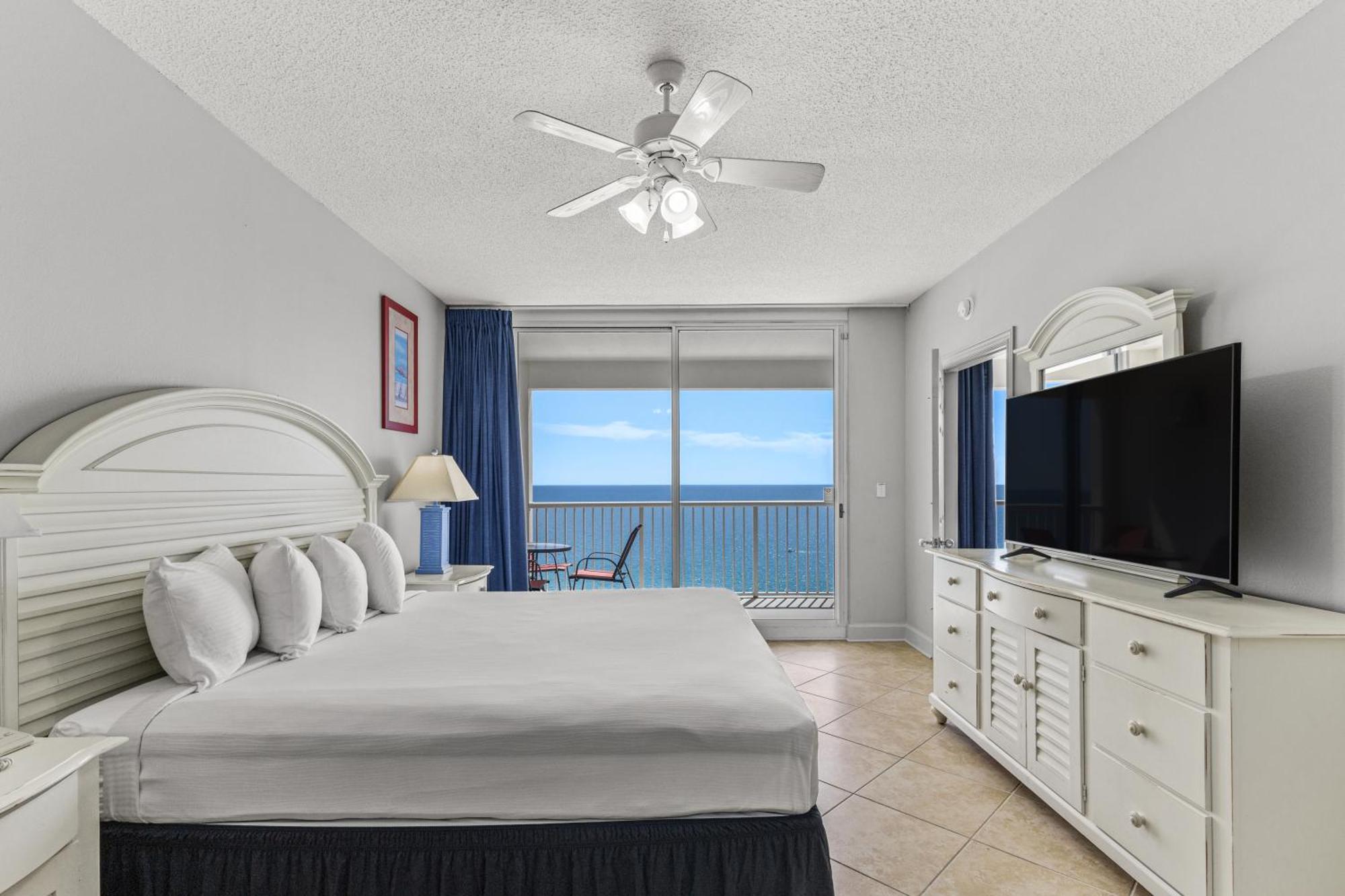 Official Majestic Beach Resort - Over 60 Units - All Ocean Front, Panama City Beach, Fl الغرفة الصورة