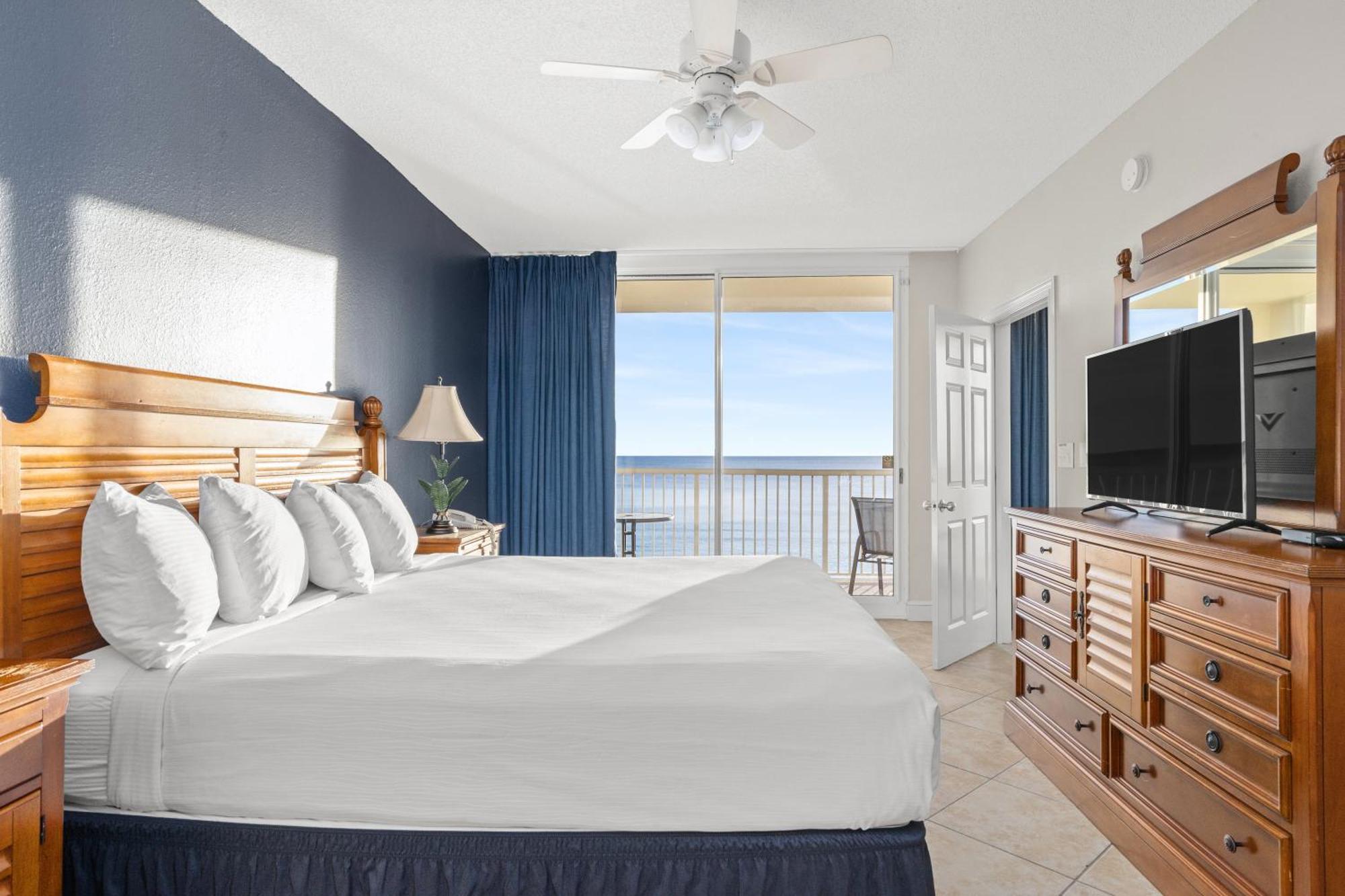Official Majestic Beach Resort - Over 60 Units - All Ocean Front, Panama City Beach, Fl الغرفة الصورة