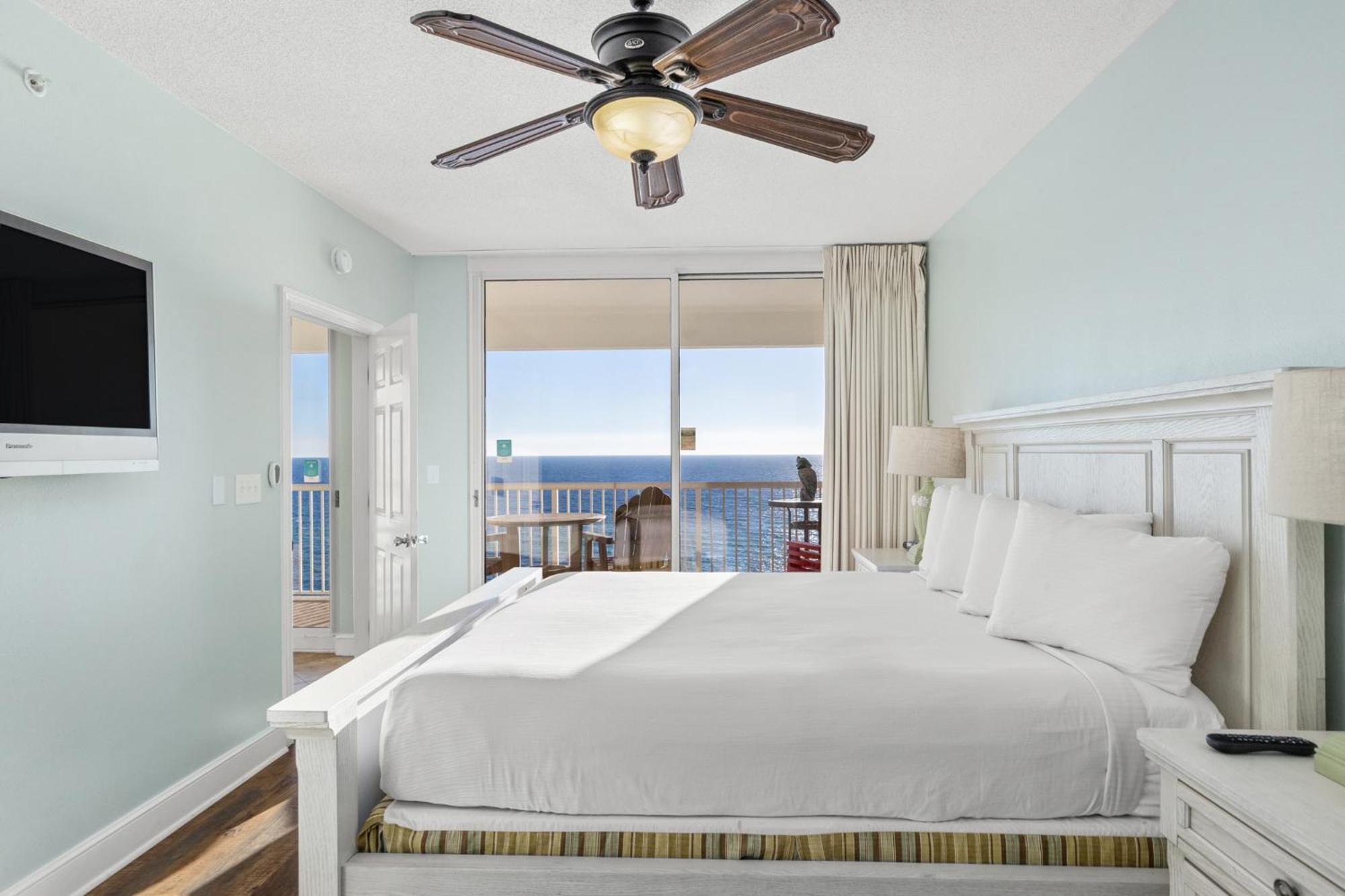 Official Majestic Beach Resort - Over 60 Units - All Ocean Front, Panama City Beach, Fl الغرفة الصورة