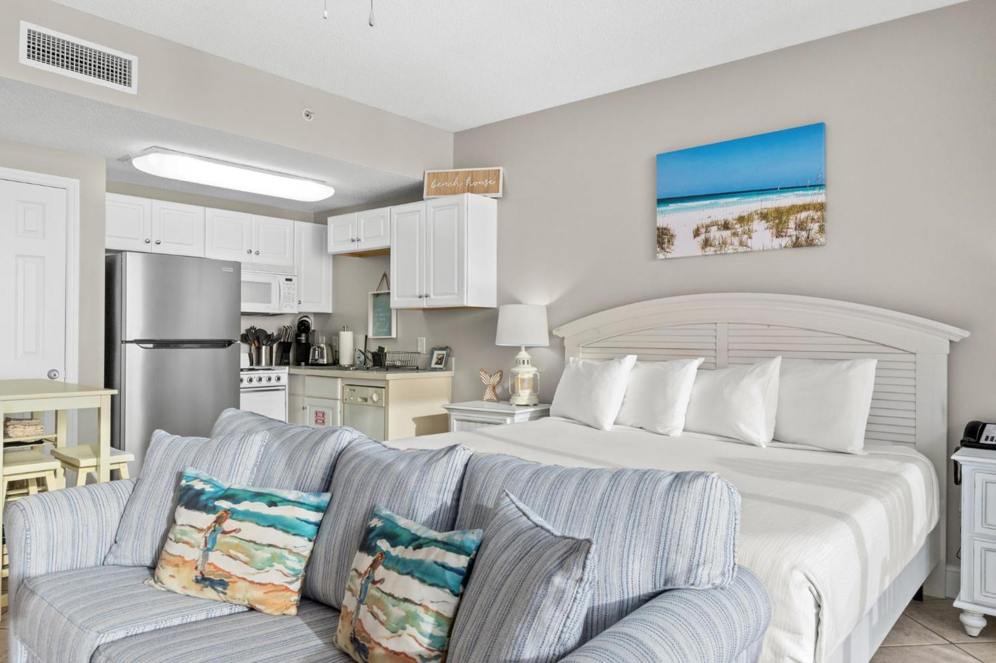 Official Majestic Beach Resort - Over 60 Units - All Ocean Front, Panama City Beach, Fl الغرفة الصورة