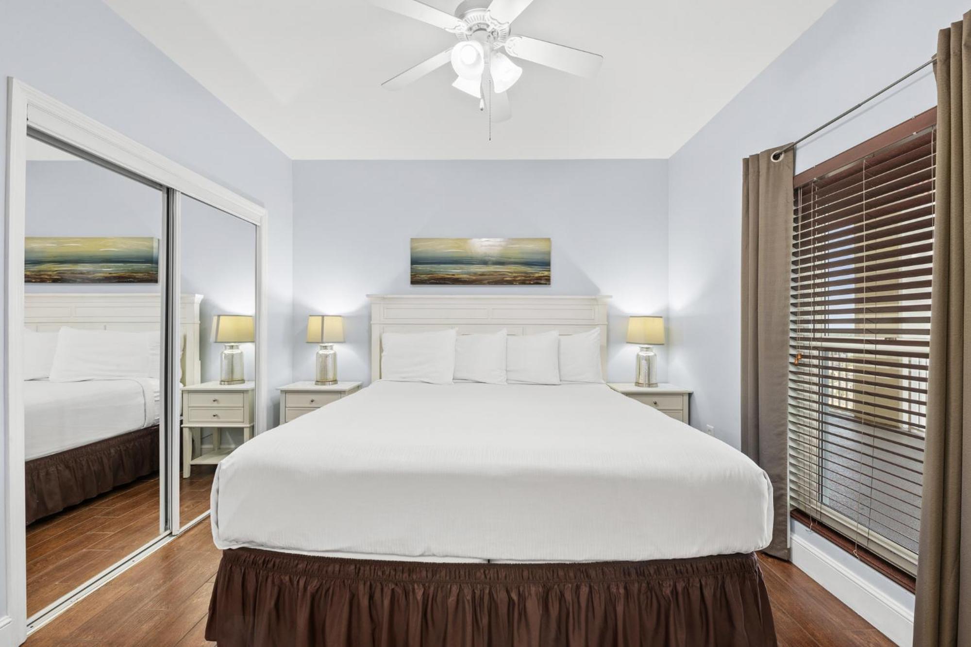 Official Majestic Beach Resort - Over 60 Units - All Ocean Front, Panama City Beach, Fl الغرفة الصورة