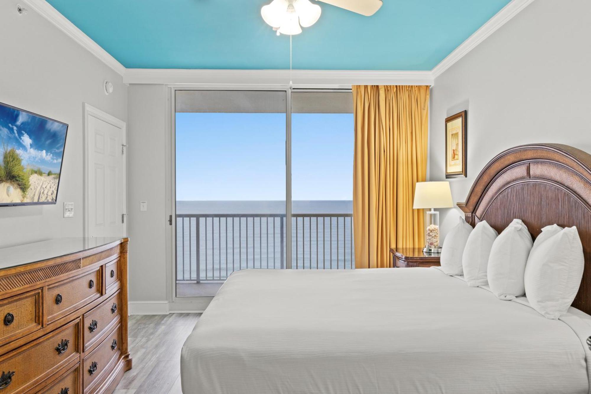 Official Majestic Beach Resort - Over 60 Units - All Ocean Front, Panama City Beach, Fl الغرفة الصورة