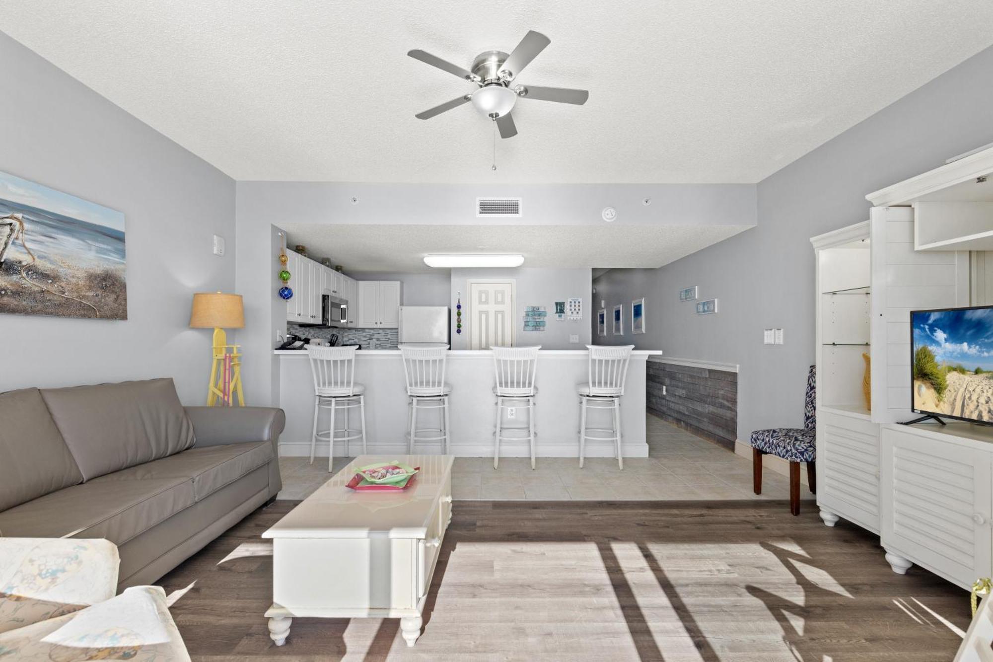 Official Majestic Beach Resort - Over 60 Units - All Ocean Front, Panama City Beach, Fl المظهر الخارجي الصورة